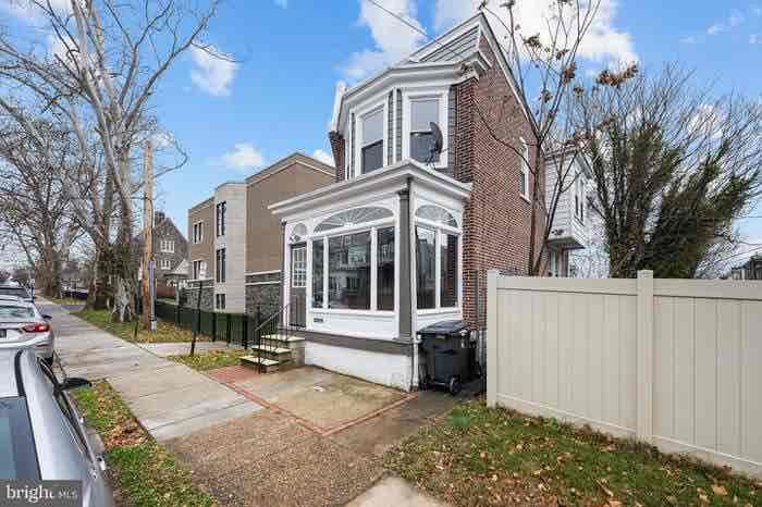 2000 N Tatnall St - Photo 2 of 22