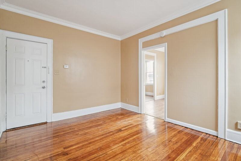 16 Montrose Ter - Photo 2 of 16