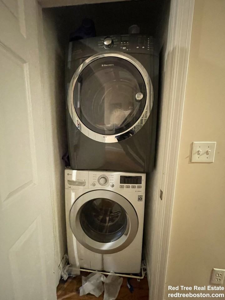 30 Circuit St #3 - Photo 5 of 22