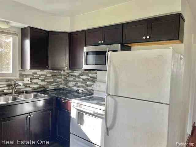 100 W Hickory Grove Rd #C1 - Photo 5 of 12