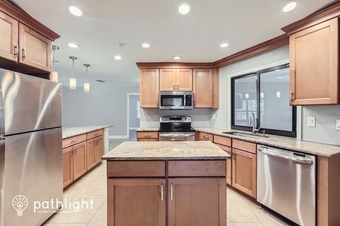 2883 Mandarin Pl - Photo 2 of 24