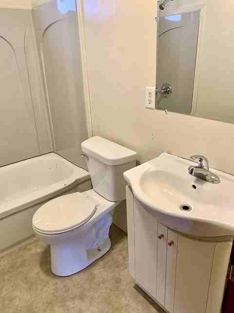 126 Clinton St #1 - Photo 7 of 10