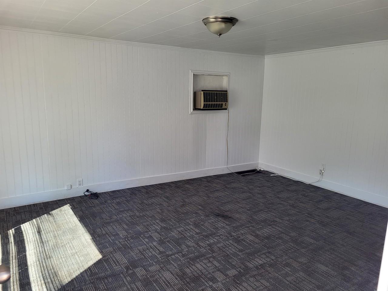 550 E 200 N #1 - Photo 2 of 8