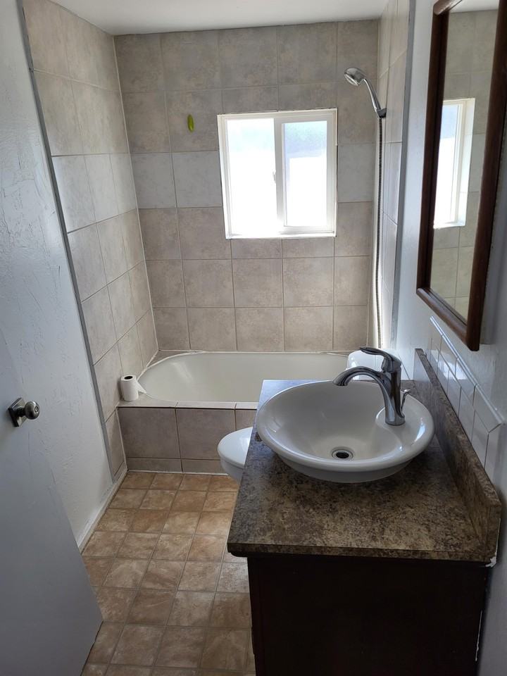 550 E 200 N #1 - Photo 6 of 8