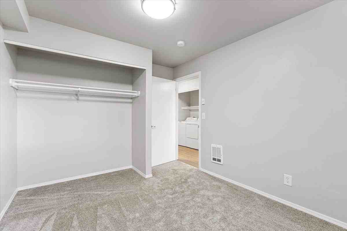 1510 Cooley St - Photo 3 of 5
