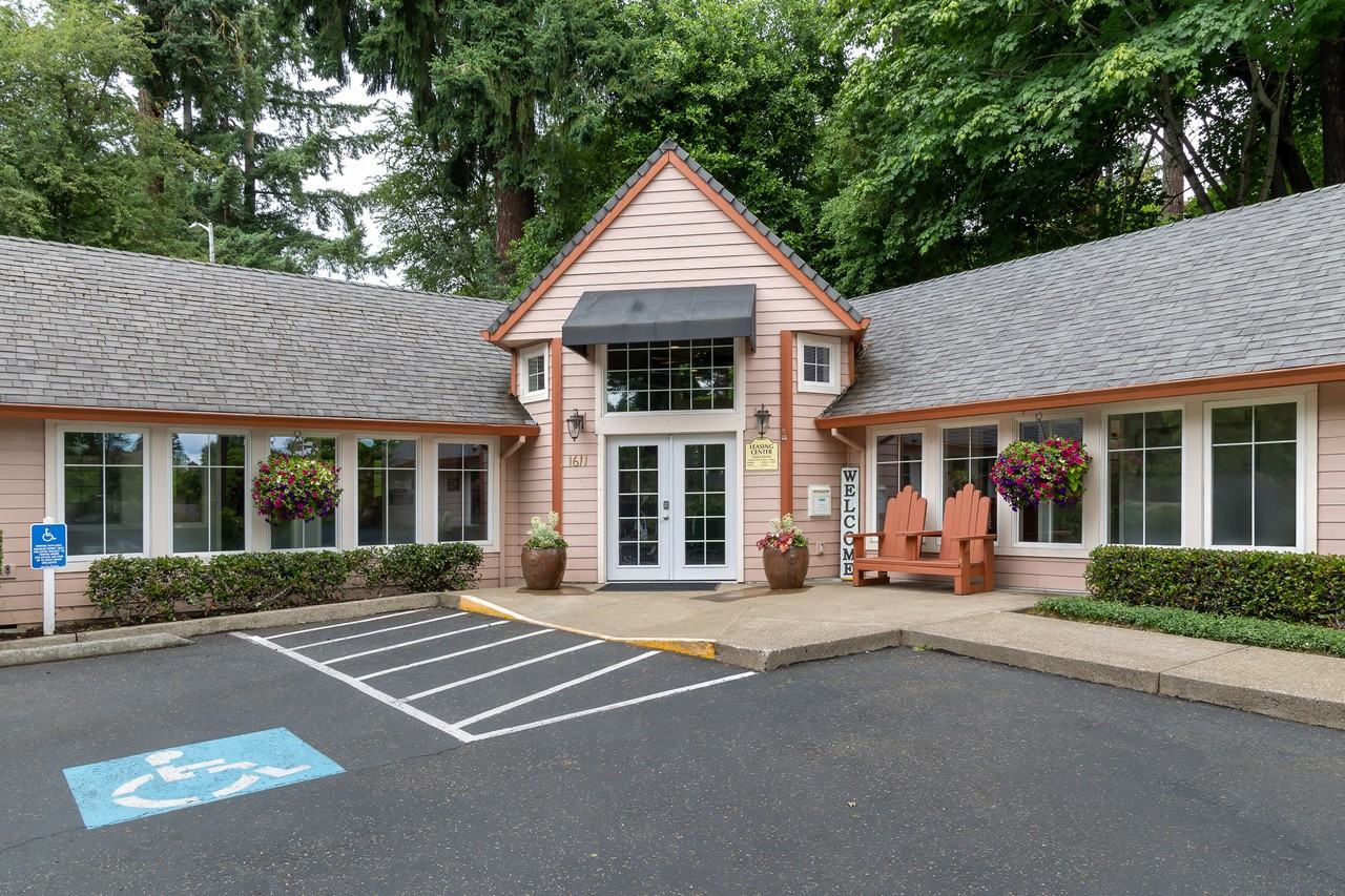 10300 Se Waverly Ct #305