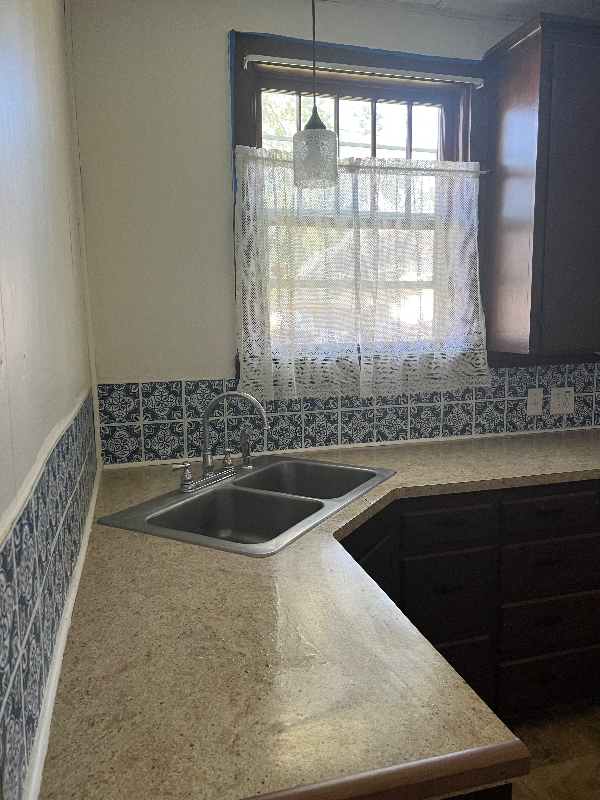 115 E 9th St #W - Photo 2 of 8