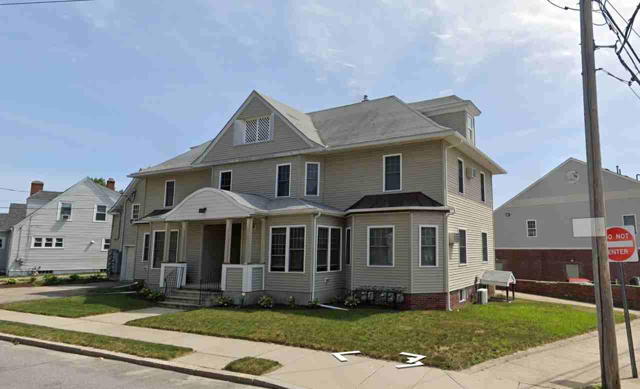 418 Pontiac Ave. Apartments 418 Pontiac Ave, Cranston, RI 02910 Zumper