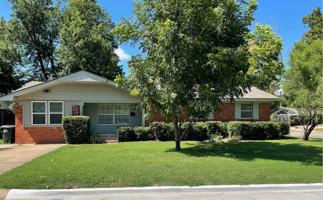 featured image of 1503 Oakwood Dr #2