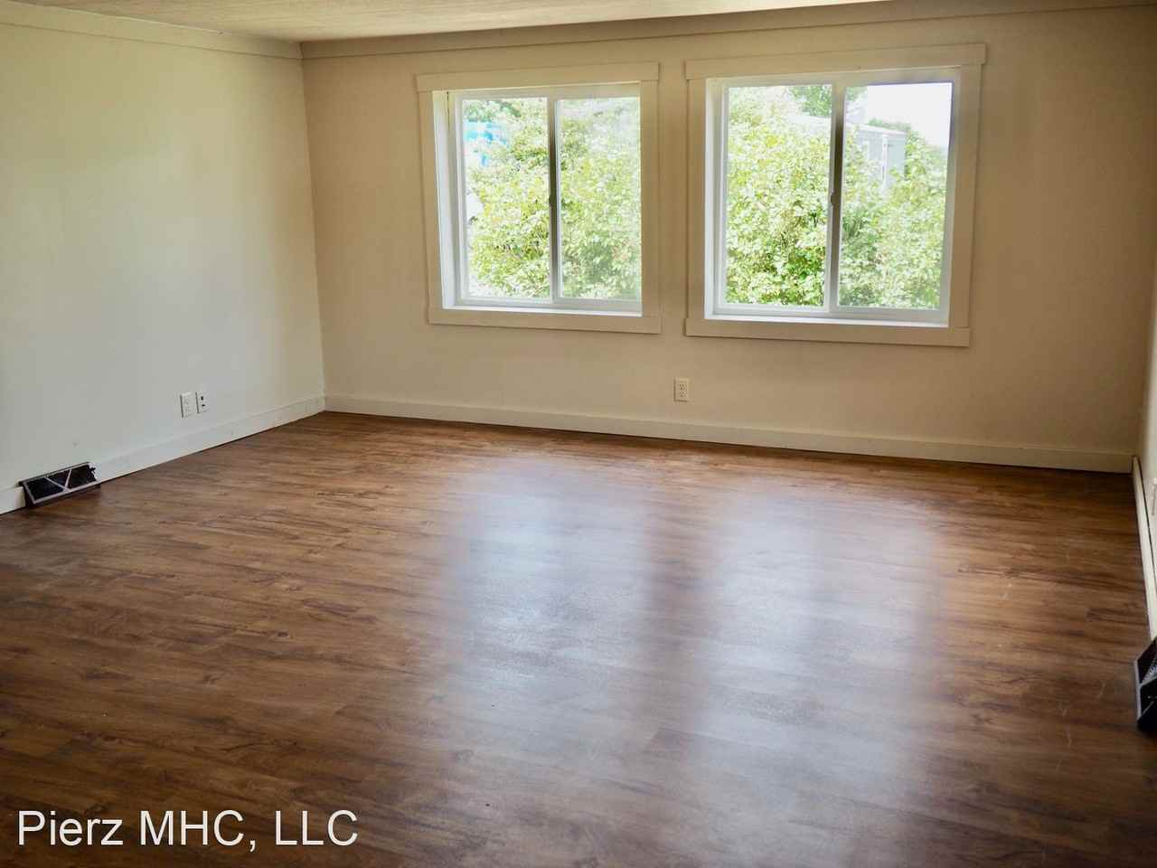 310 3rd Avenue Northwest - Photo 3 of 9