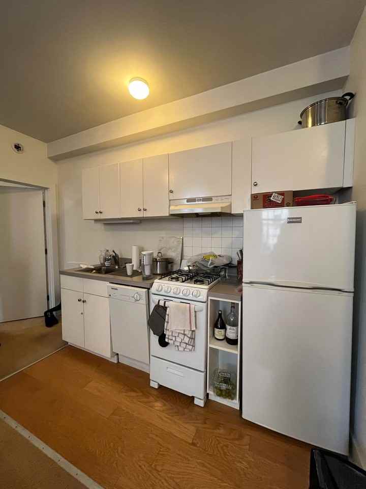 330 S Juniper St - Photo 4 of 9