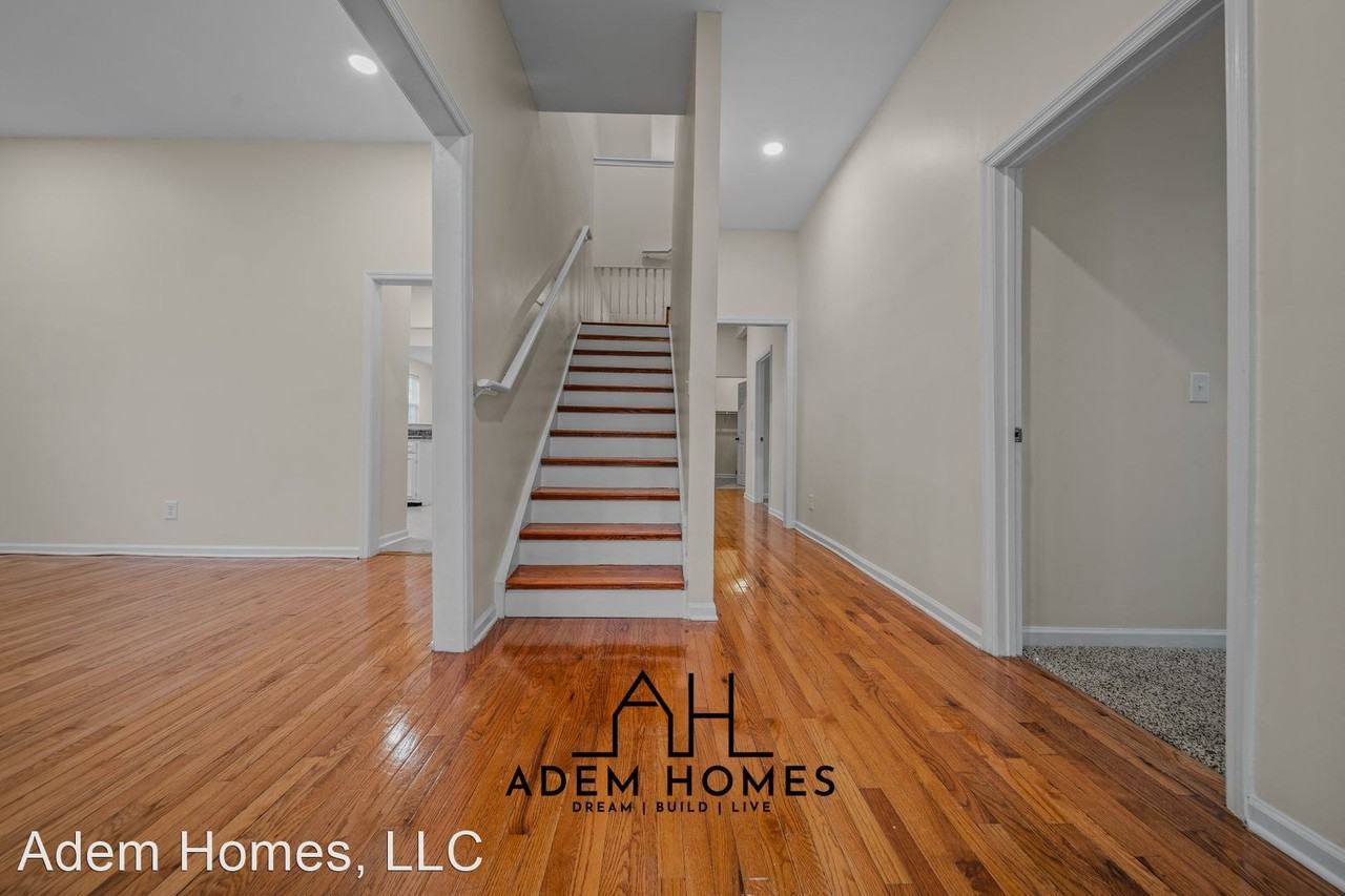 1619 22nd Ave N - Photo 2 of 30