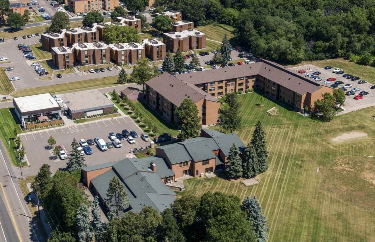 Greenway Village Townhomes - Photo 3 of 40