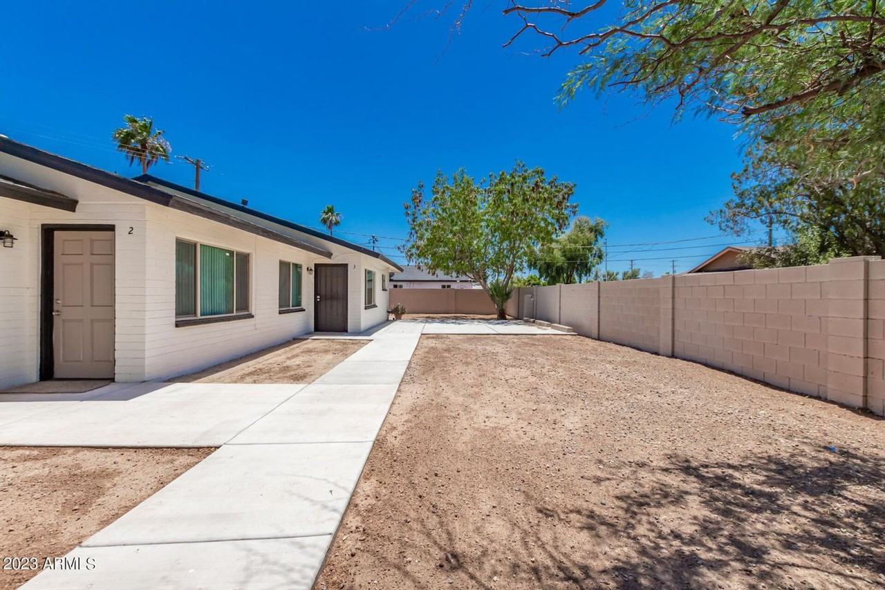 3223 E Harvard St Phoenix, AZ 85008 - Photo 3 of 23