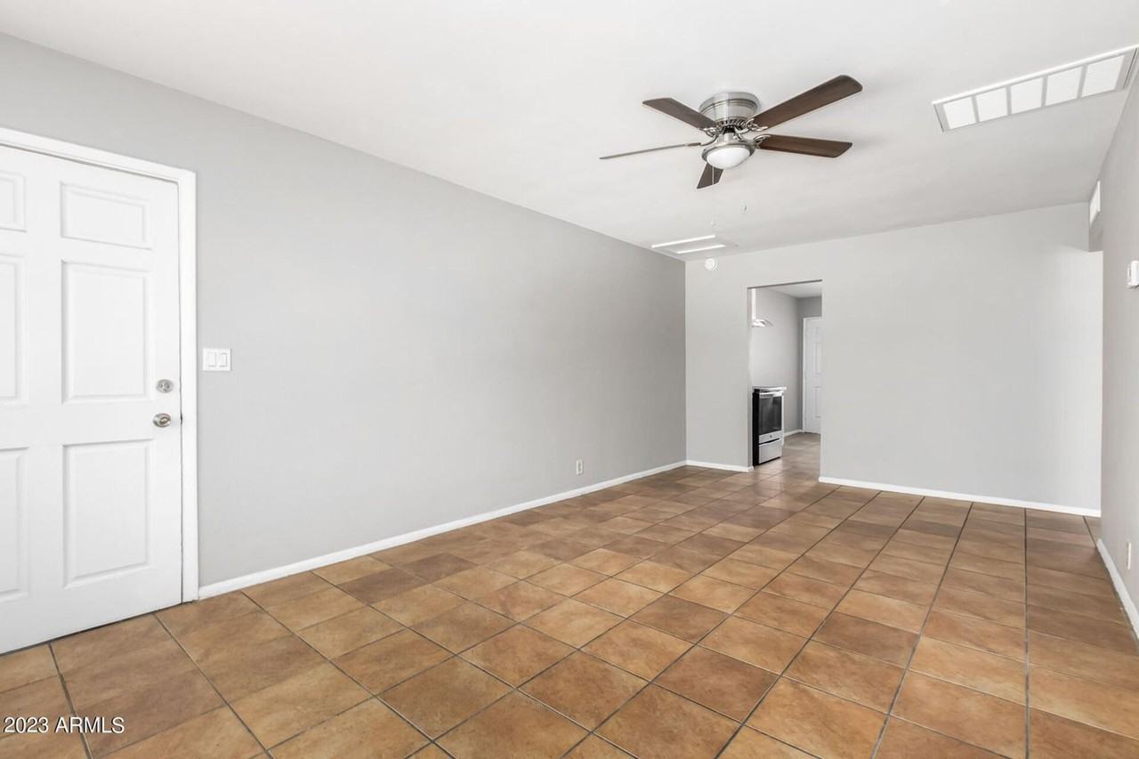 3223 E Harvard St Phoenix, AZ 85008 - Photo 4 of 23