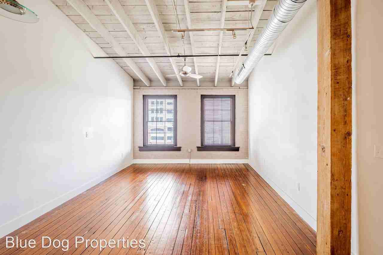 1421 Lombardy Alley - Photo 2 of 2