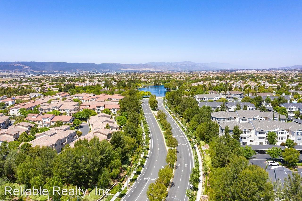 28817 Edenton Way - Photo 2 of 50