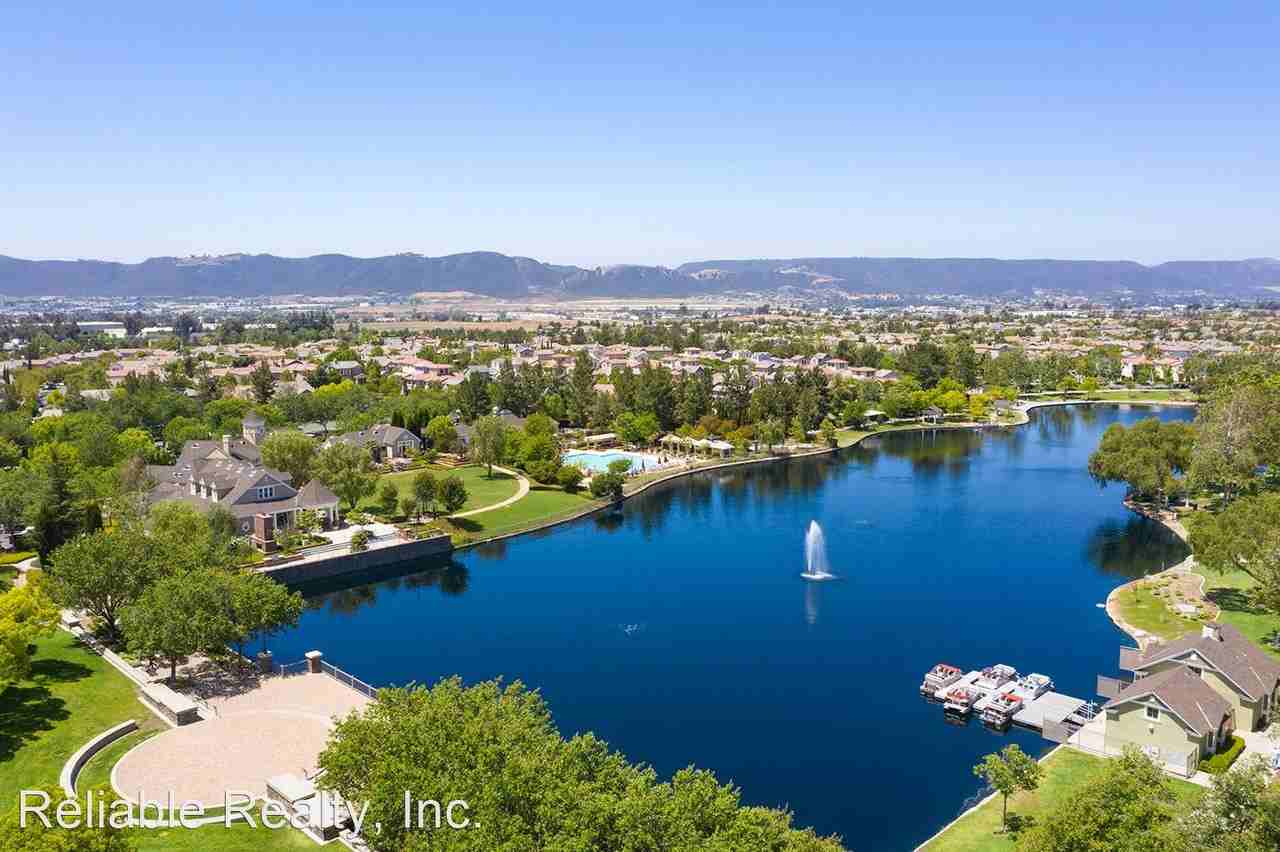 28817 Edenton Way - Photo 3 of 50