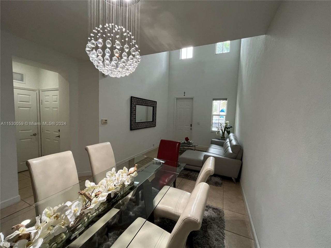 10748 Nw 74th Ln - Photo 2 of 10