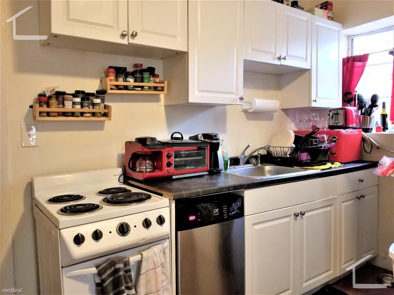 214 Hemenway St - Photo 3 of 8