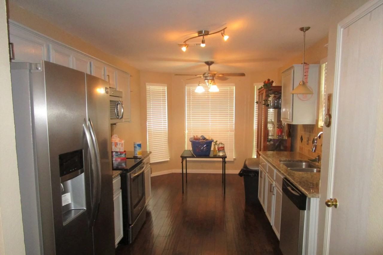 314 Lake Texoma Dr - Photo 2 of 12