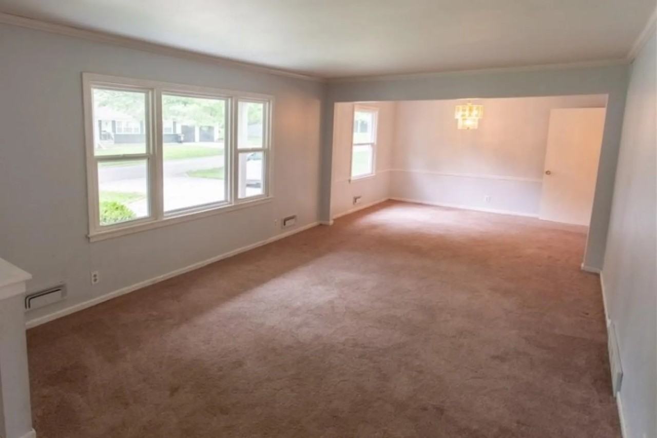 9911 Jarboe St - Photo 2 of 5