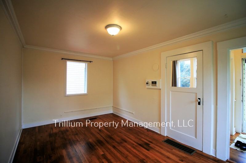 3532 Ne Grand Ave - Photo 2 of 14