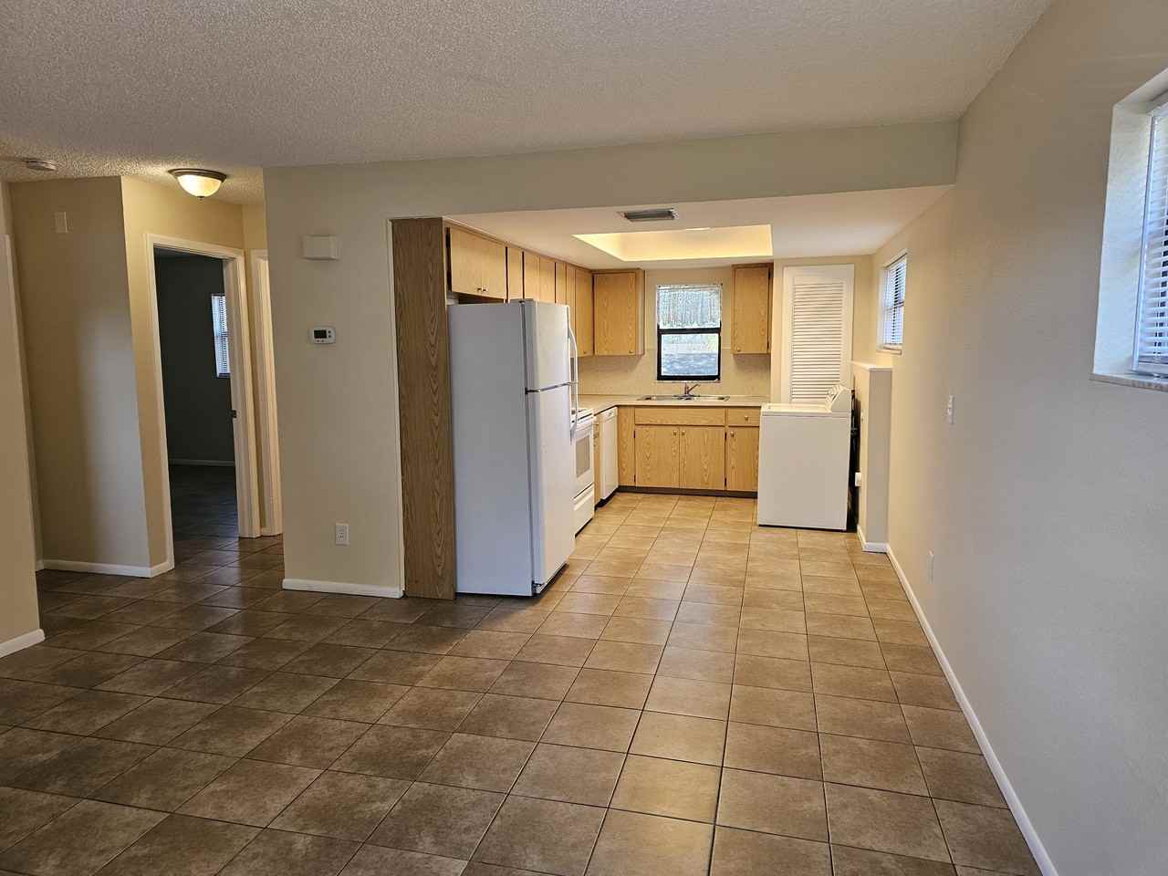 4030 78th Avenue North ##11 - Photo 4 of 22