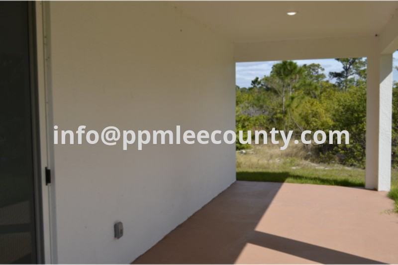 970 Lakeside Dr - Photo 2 of 24