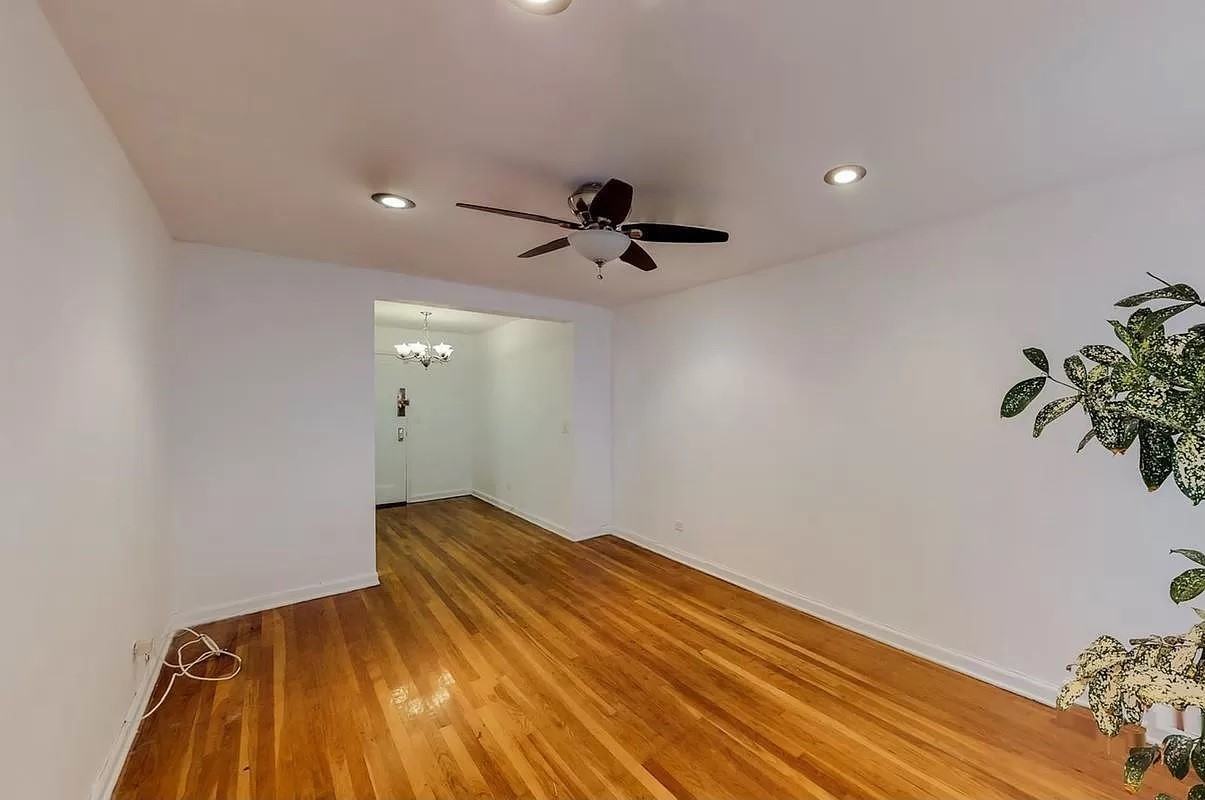 2104 Holland Ave #4C - Photo 3 of 5