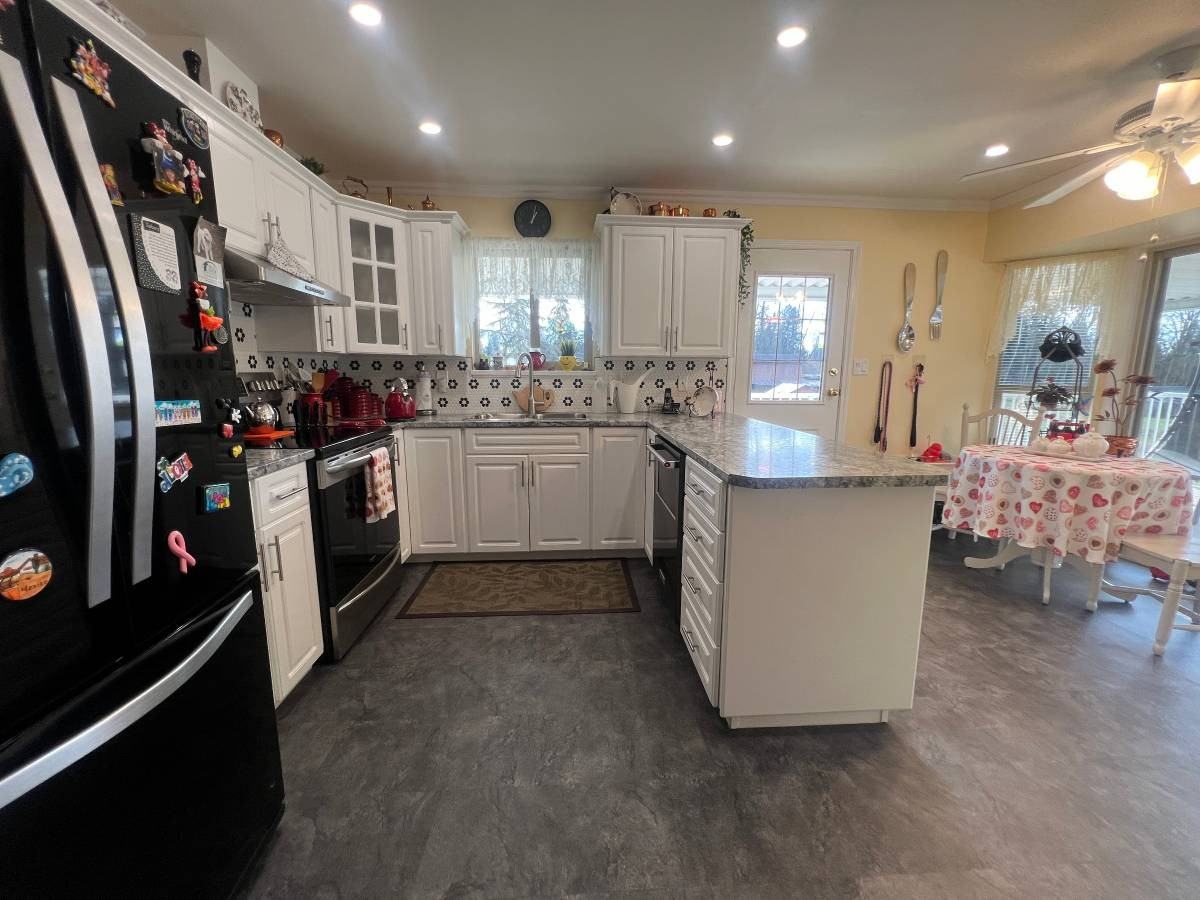 12248 233 Street - Photo 2 of 20