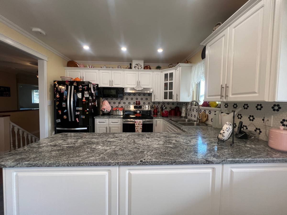 12248 233 Street - Photo 3 of 20