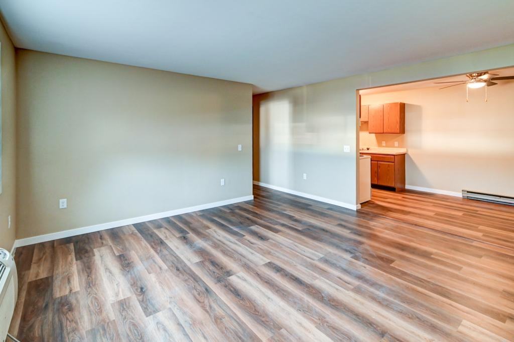 210 S Division St - Photo 3 of 16