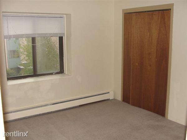 Yorkshire Apartments - Photo 3 of 7