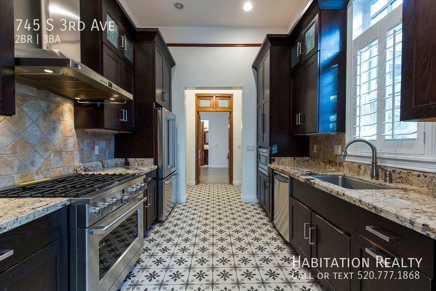745 S 3rd Ave - Photo 2 of 33