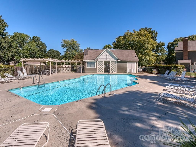 2713 Von Thuringer Ct - Photo 2 of 9