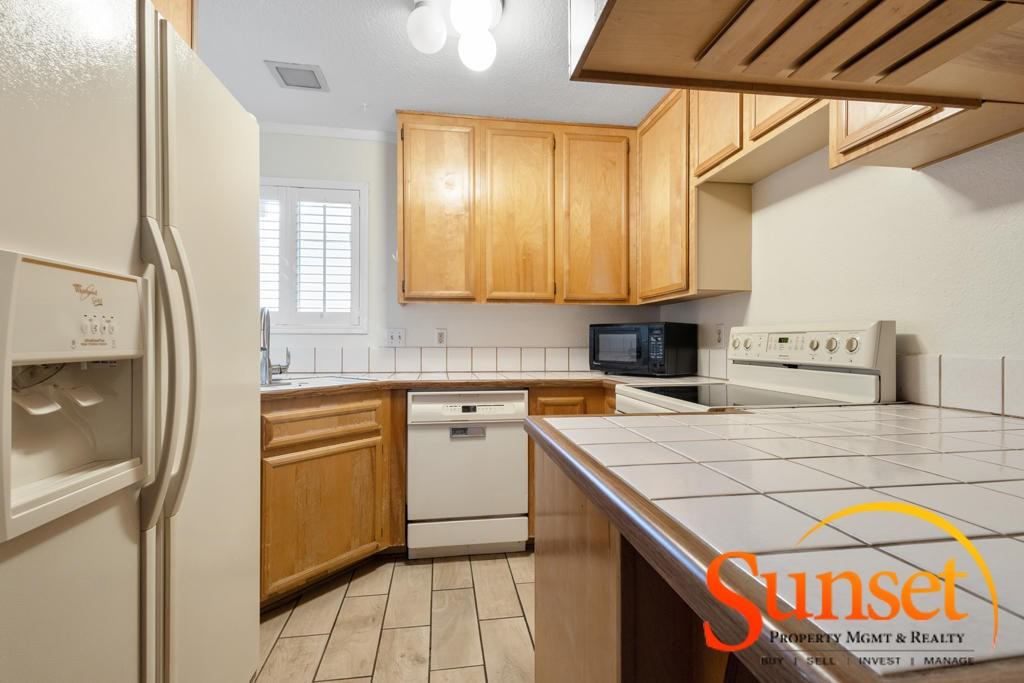 4580 Ohio St #1 - Photo 3 of 26