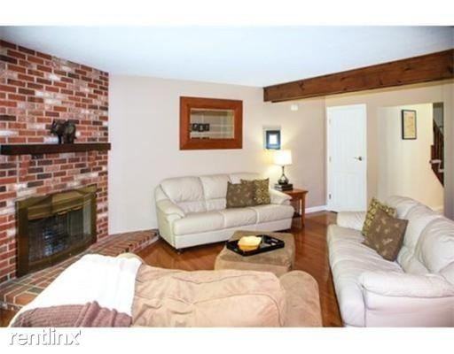 48 Pinebrook Ln - Photo 3 of 9