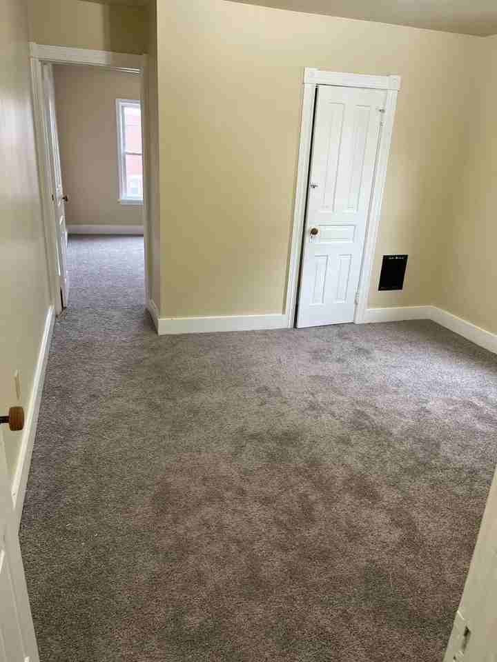 211 &213 N STATE ST - Photo 2 of 18