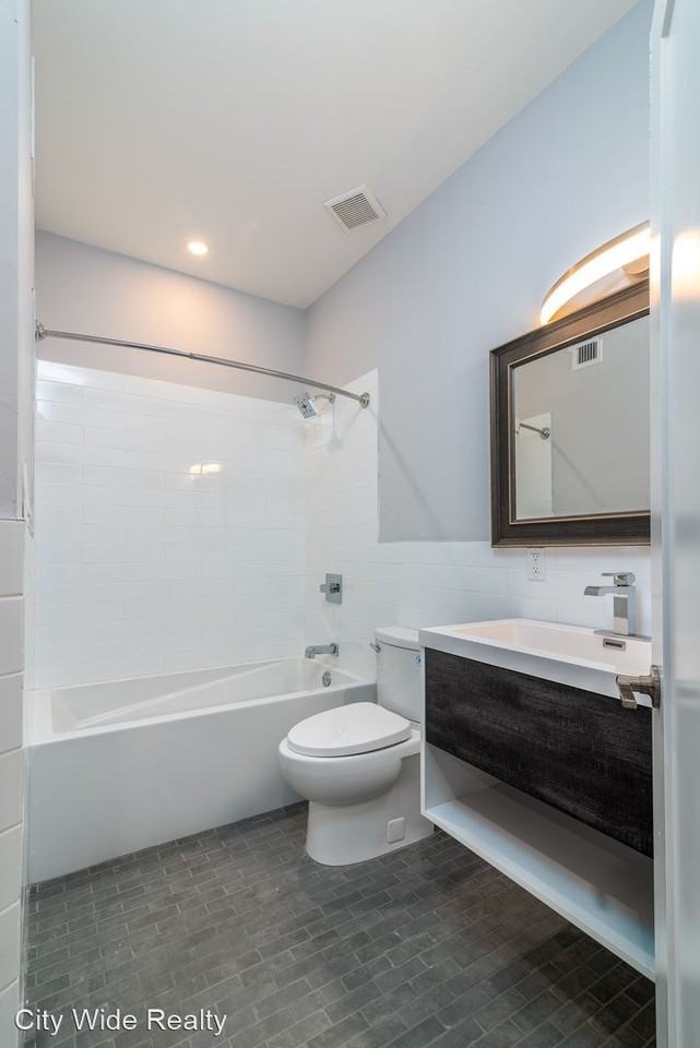 1843 E Passyunk Ave - Photo 3 of 20