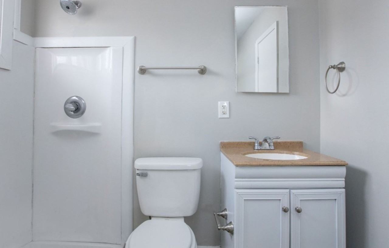 Discover Comfort and Convenience at Village South Apartments in Warner Robins! - Photo 2 of 15