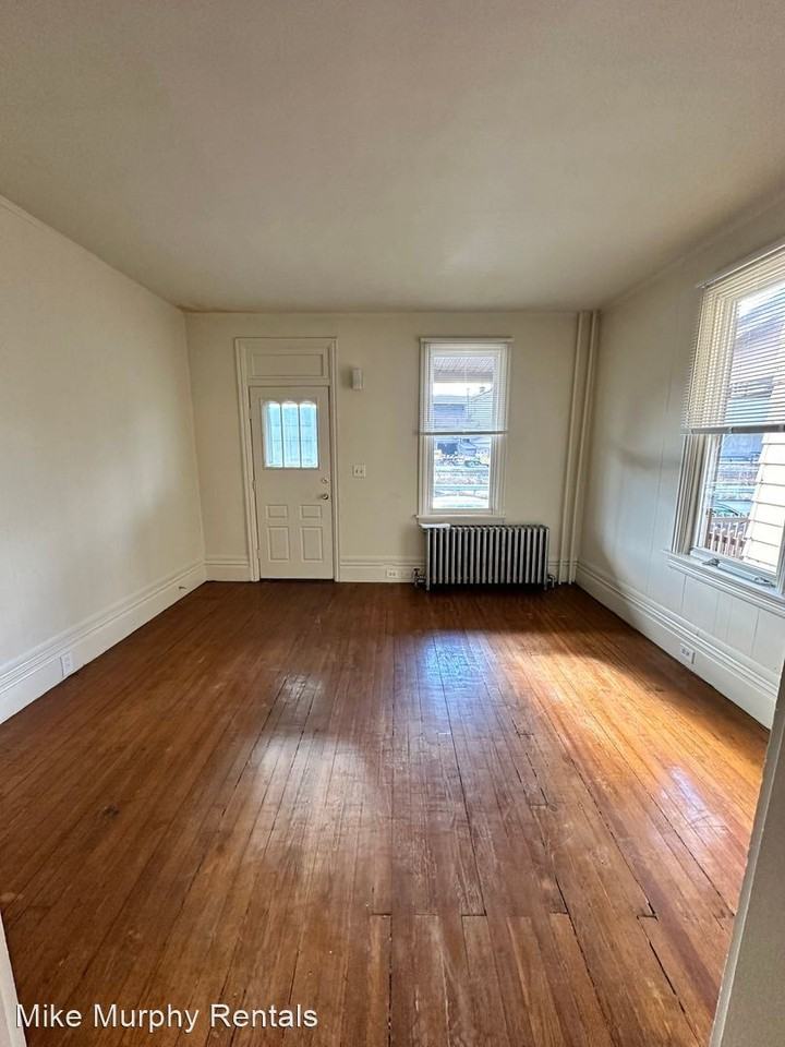 625 S Front St - Photo 2 of 15