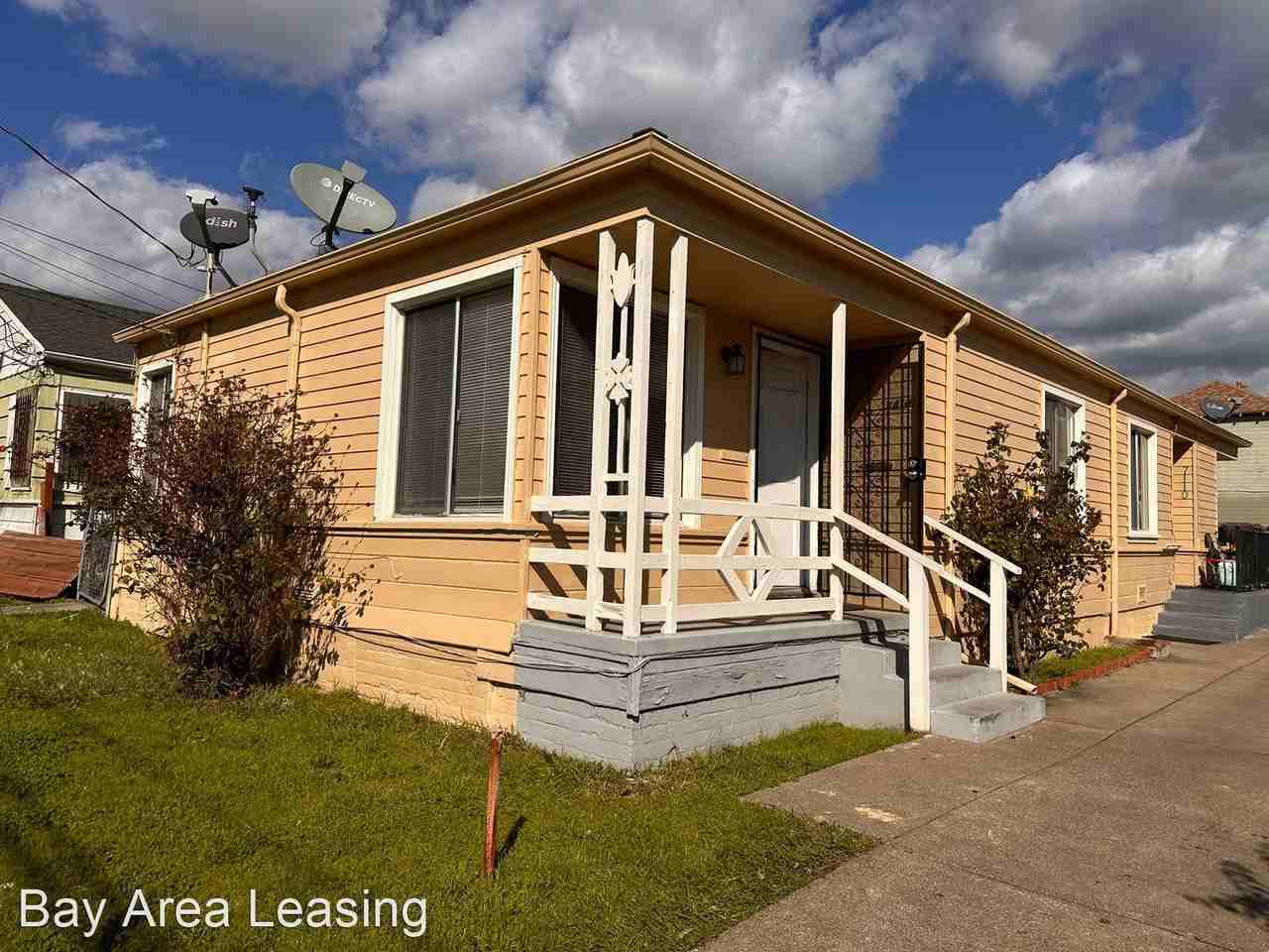 7108 Fresno St - Photo 3 of 13