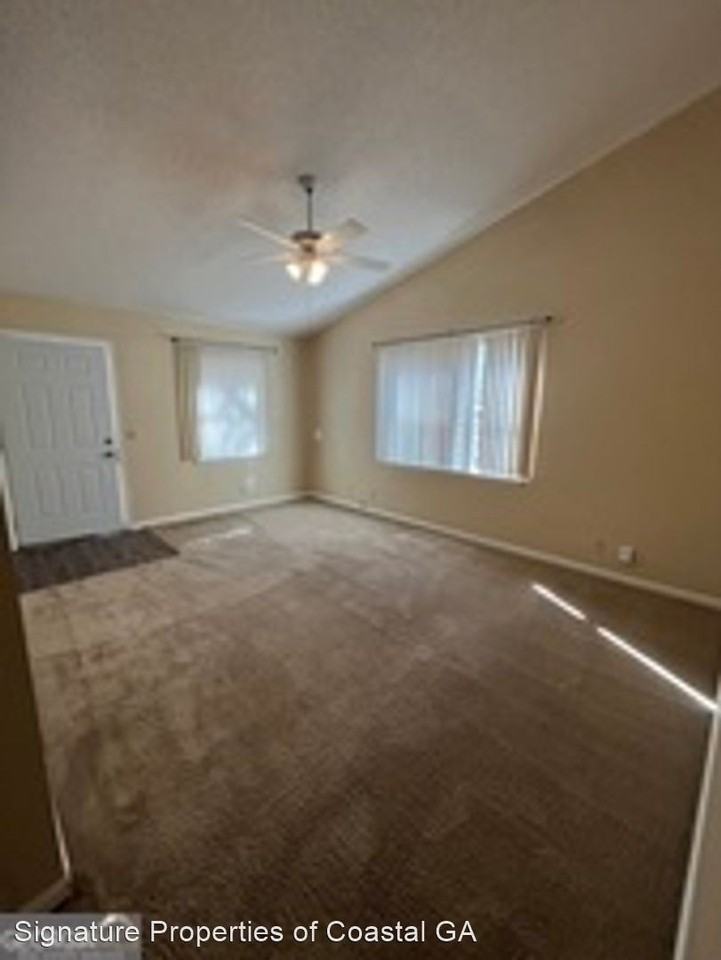 E Lakemont Dr - Photo 2 of 23