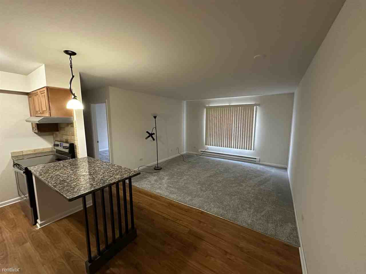 534 E Washington St - Photo 2 of 4