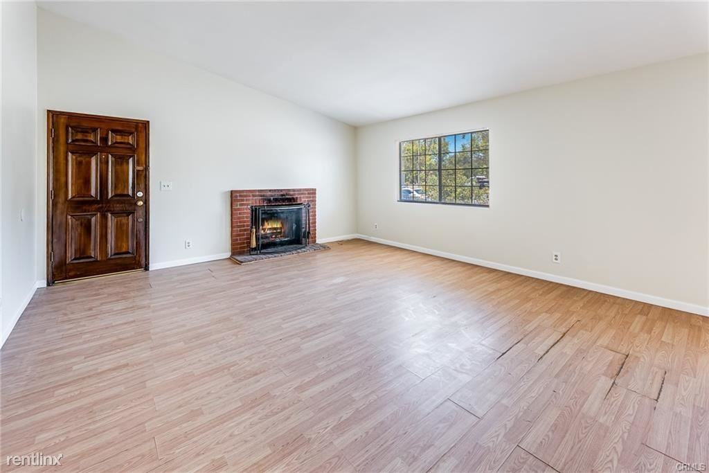 5546 Mclennan Ave - Photo 3 of 10