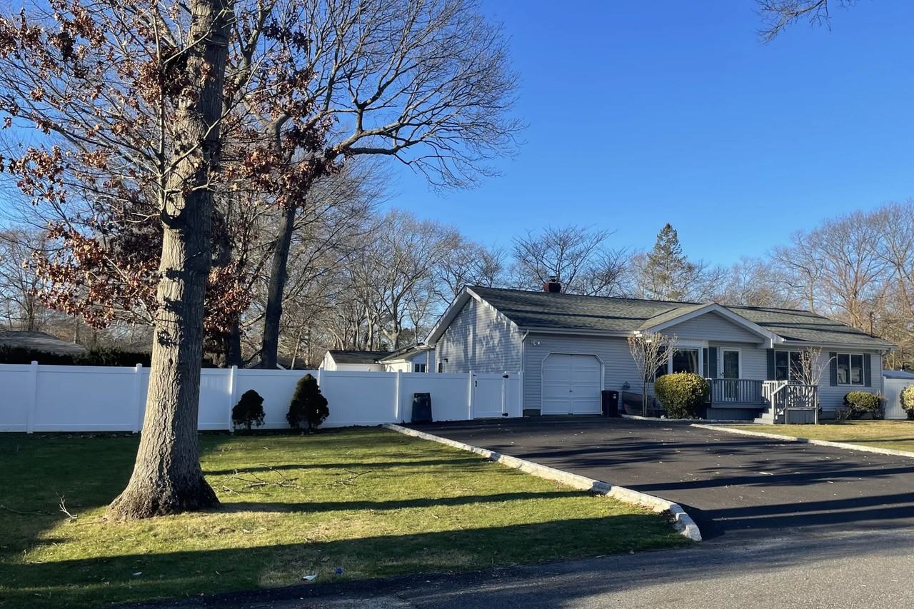 7 Coleman Ave - Photo 2 of 22