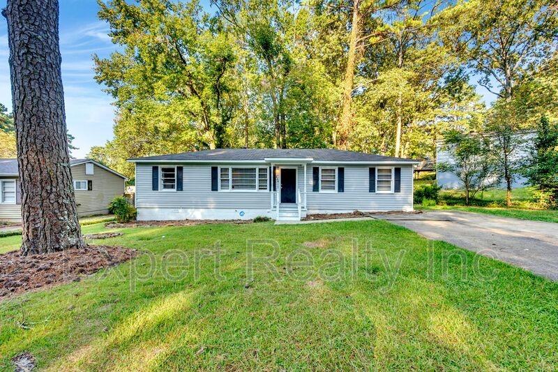 628 Callahan Rd - Photo 2 of 26