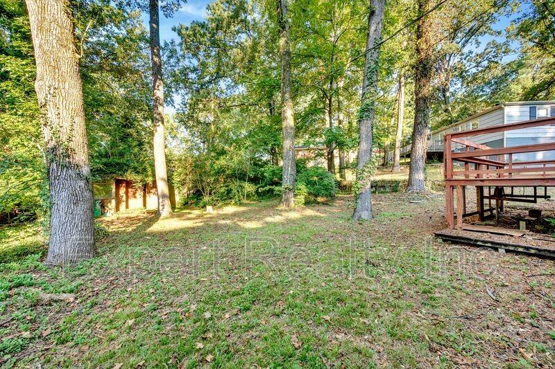 628 Callahan Rd - Photo 5 of 26