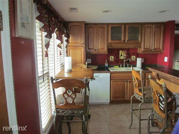 10649 Bluff Rd - Photo 3 of 10